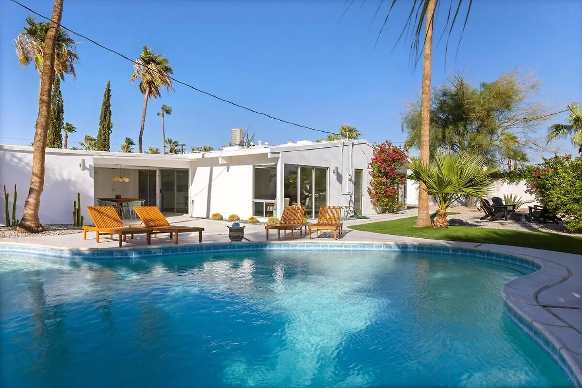 Martini Weekend Villa Palm Springs