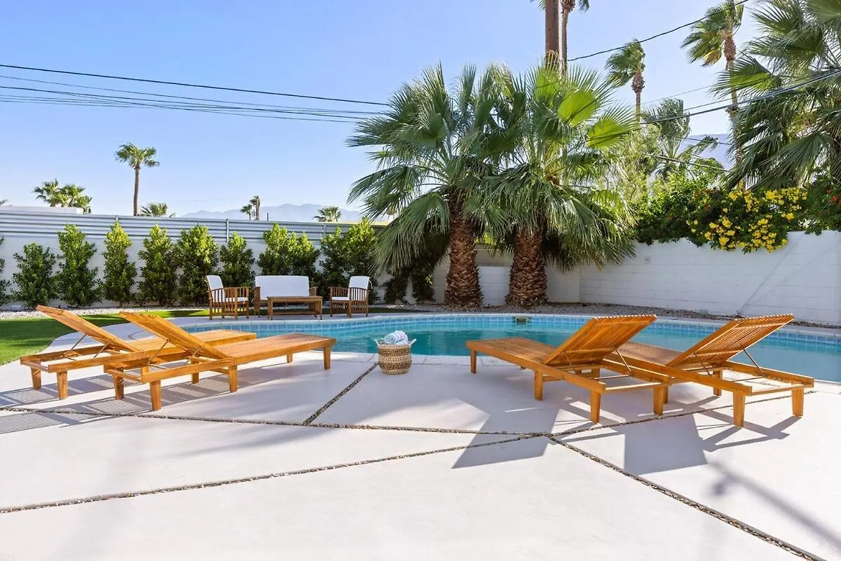 Martini Weekend Villa Palm Springs